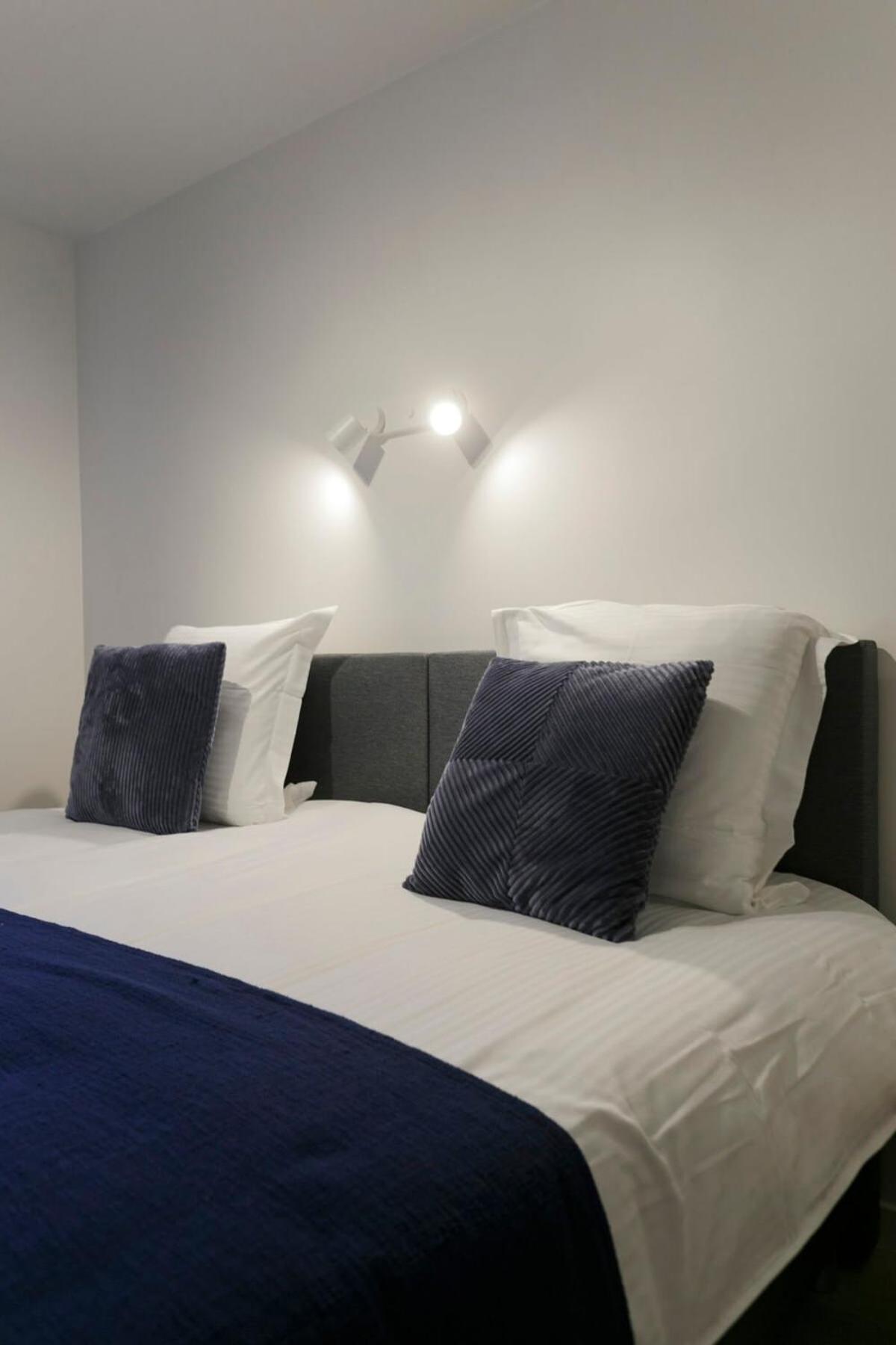Huswell - Stunning Apartment At The Beachfront Of De Haan Esterno foto